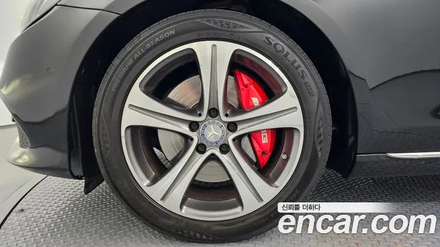 Mercedes-Benz E-Класс 2016 thumb 4