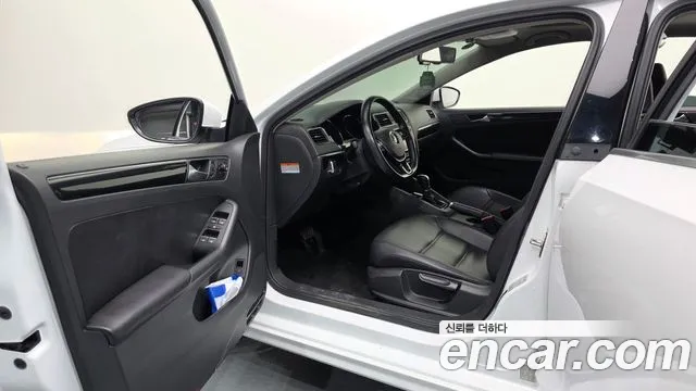 Volkswagen Jetta 2015 thumb 9