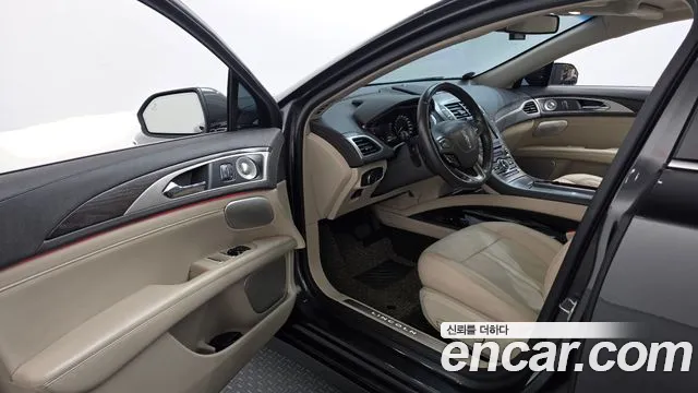 Lincoln MKZ 2020 thumb 10