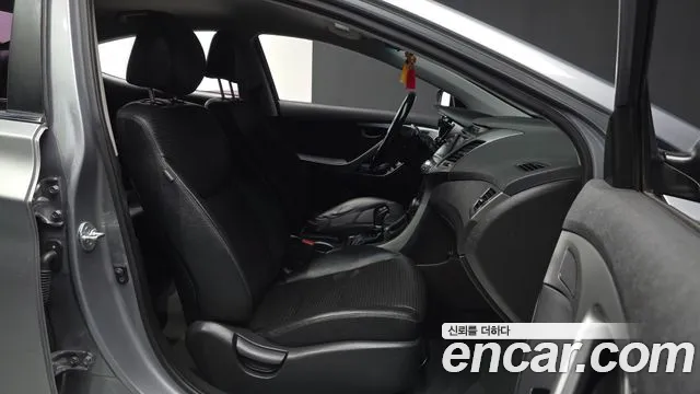 Hyundai Avante 2014 thumb 11