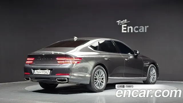 Genesis G80 2022 thumb 2