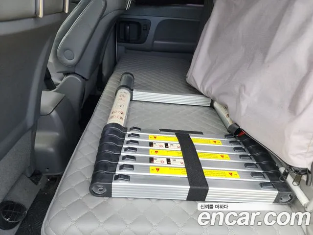 Hyundai Starex 2019 thumb 10