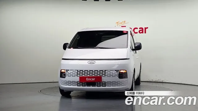 Hyundai Staria 2022 thumb 3