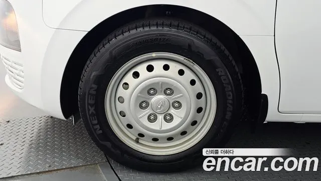 Hyundai Staria 2022 thumb 5