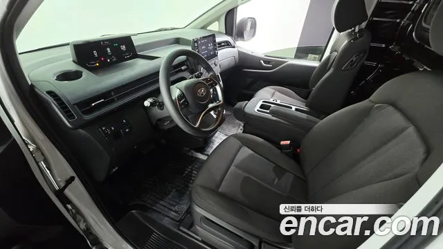 Hyundai Staria 2022 thumb 7