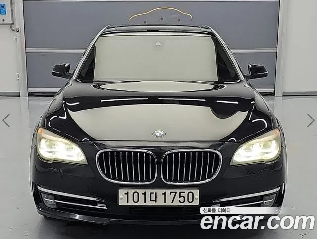 BMW 7-Series 2013 thumb 2