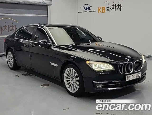 BMW 7-Series 2013 thumb 4