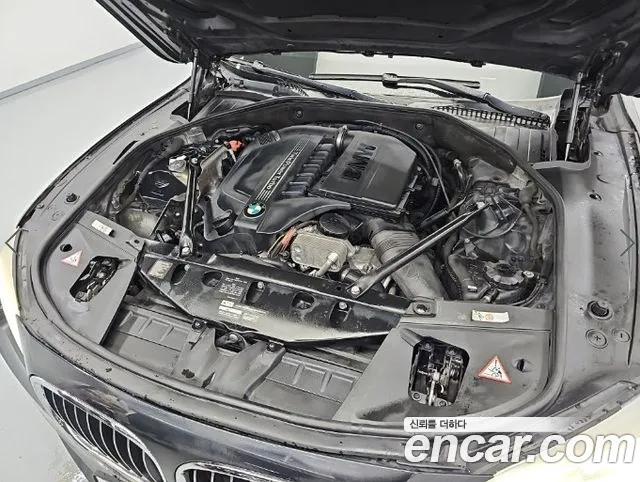 BMW 7-Series 2013 thumb 5