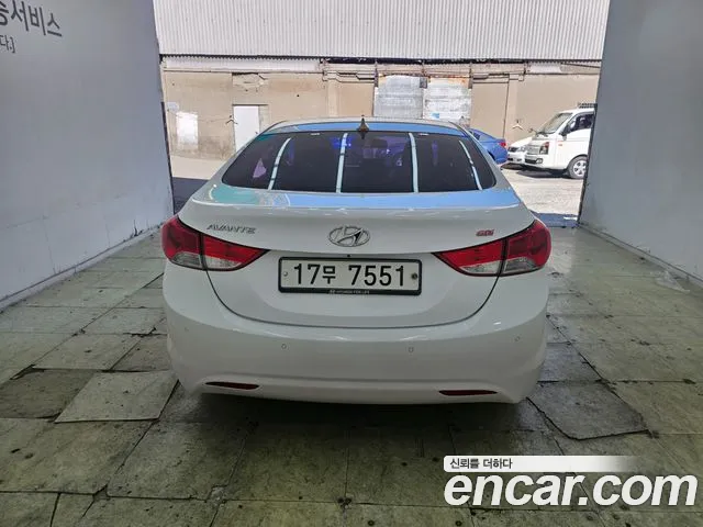 Hyundai Avante 2013 thumb 4
