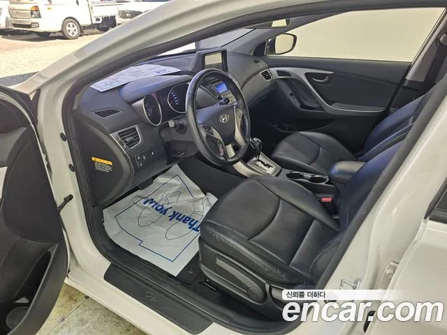 Hyundai Avante 2013 thumb 10