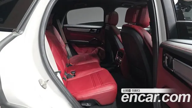 Porsche Cayenne 2023 thumb 11