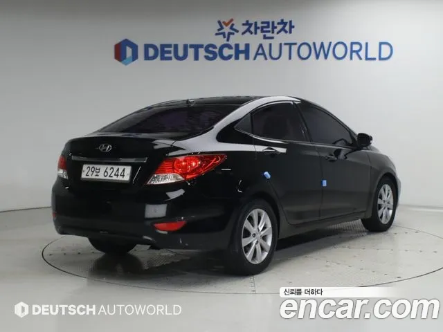Hyundai Accent 2012 thumb 2