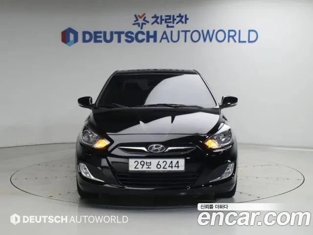 Hyundai Accent 2012 thumb 3