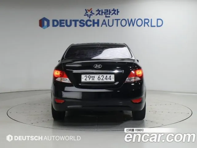 Hyundai Accent 2012 thumb 4