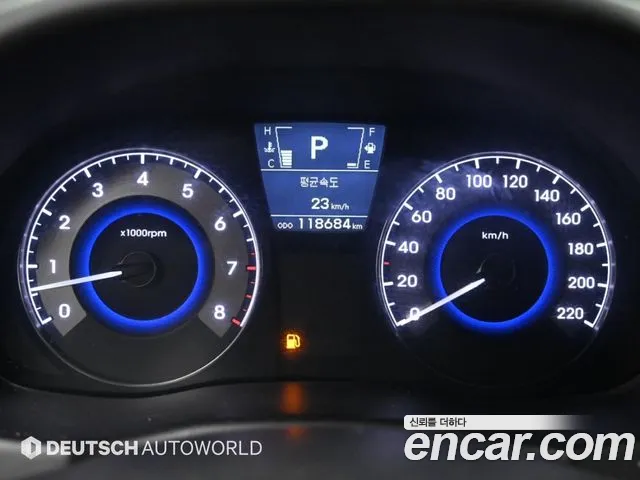Hyundai Accent 2012 thumb 8