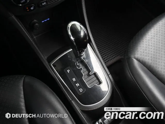Hyundai Accent 2012 thumb 9