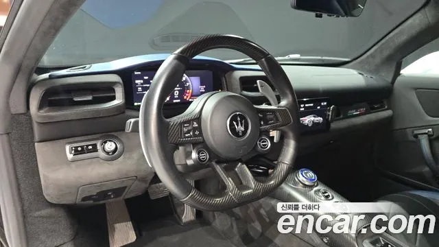 Maserati MC20 2022 thumb 10