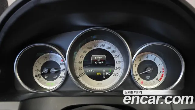 Mercedes-Benz E-Класс 2016 thumb 8
