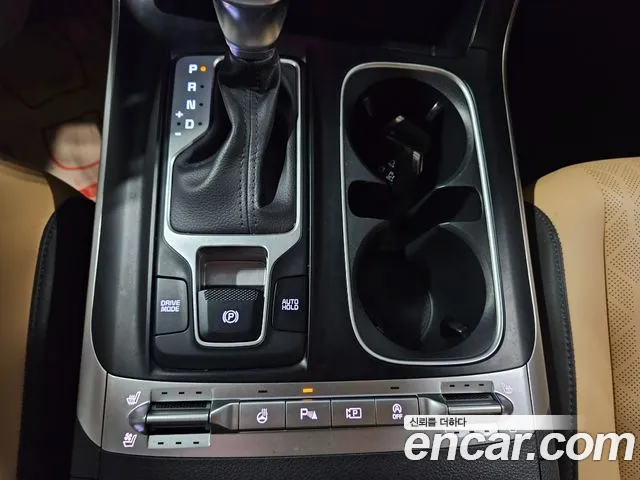 Kia Carnival 2023 thumb 9