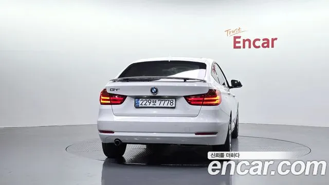 BMW Gran Turismo 2013 thumb 3