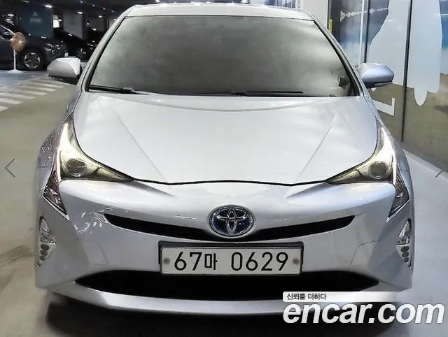 Toyota Prius 2016 thumb 2