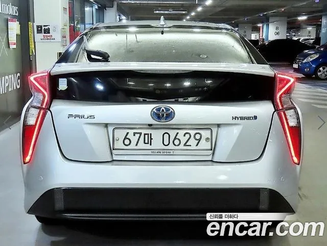 Toyota Prius 2016 thumb 5