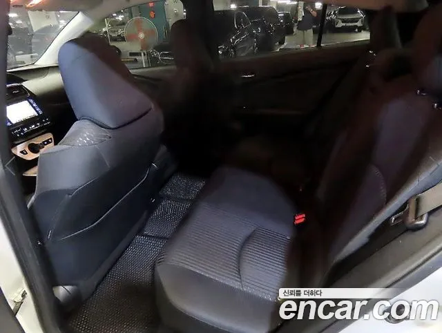 Toyota Prius 2016 thumb 7