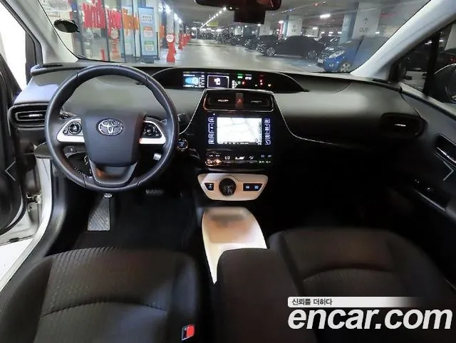 Toyota Prius 2016 thumb 10