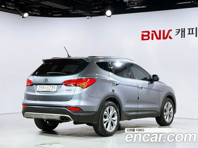 Hyundai Santa Fe 2012 thumb 2