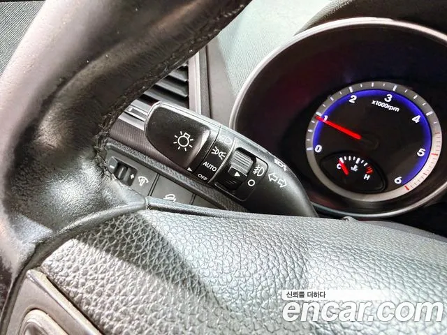 Hyundai Santa Fe 2012 thumb 7