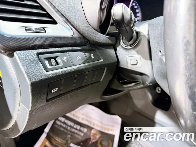 Hyundai Santa Fe 2012 thumb 8