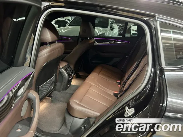 BMW X4 2023 thumb 8