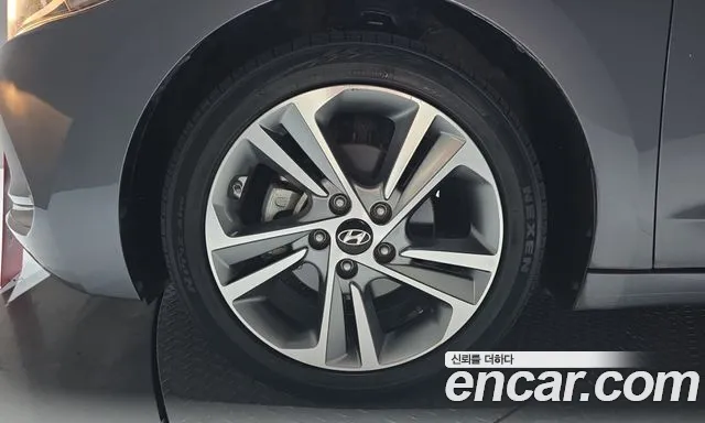 Hyundai Avante 2018 thumb 5