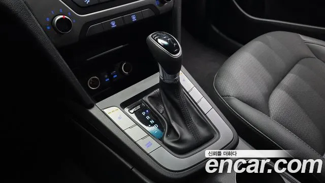 Hyundai Avante 2018 thumb 9