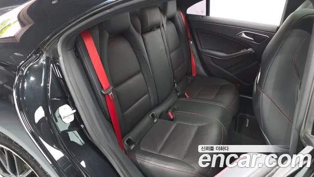 Mercedes-Benz CLA 2018 thumb 11