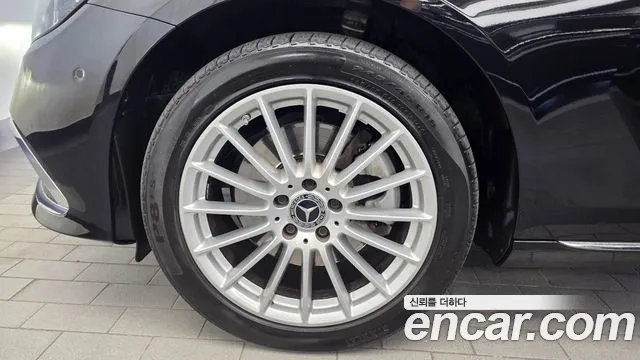 Mercedes-Benz E-Класс 2021 thumb 5