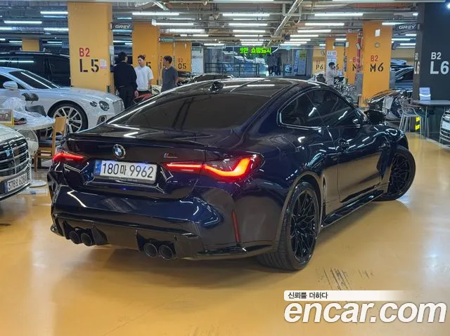 BMW M4 2021 thumb 4