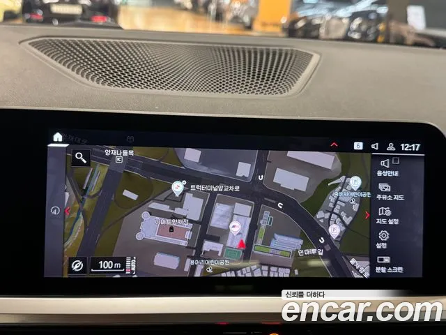 BMW M4 2021 thumb 8