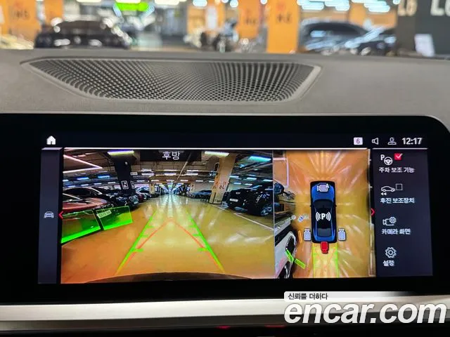 BMW M4 2021 thumb 9