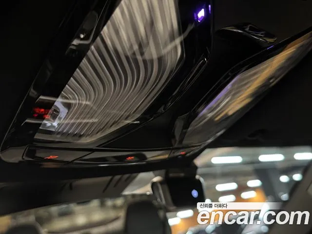 BMW M4 2021 thumb 10
