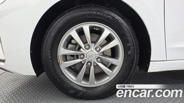 Hyundai Avante 2019 thumb 4