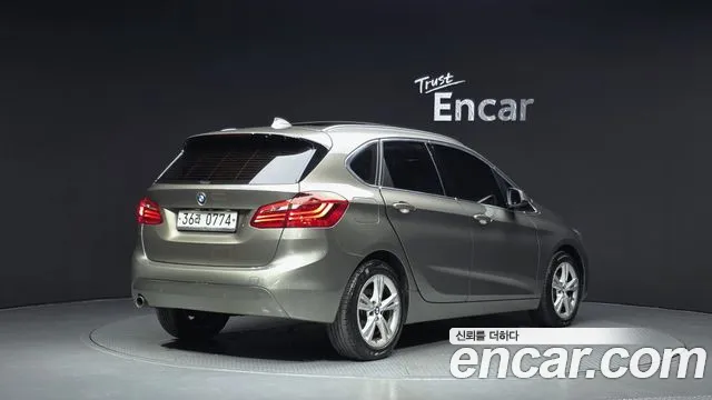 BMW 2-Series 2015 thumb 2