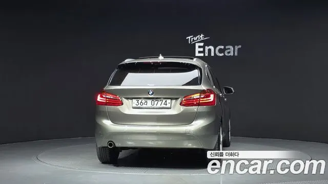 BMW 2-Series 2015 thumb 4