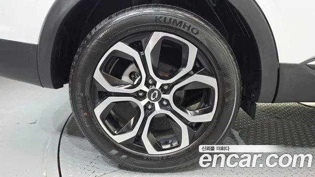 Renault-KoreaSamsung Arkana 2023 thumb 5