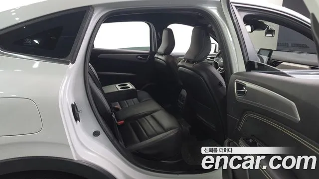 Renault-KoreaSamsung Arkana 2023 thumb 12