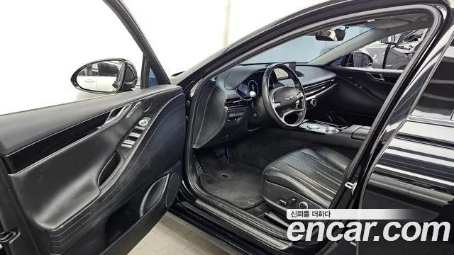 Genesis G80 2020 thumb 10