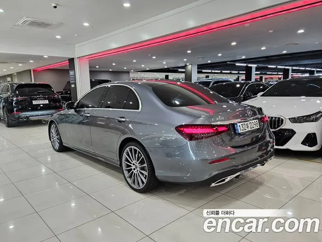 Mercedes-Benz E-Класс 2022 thumb 2