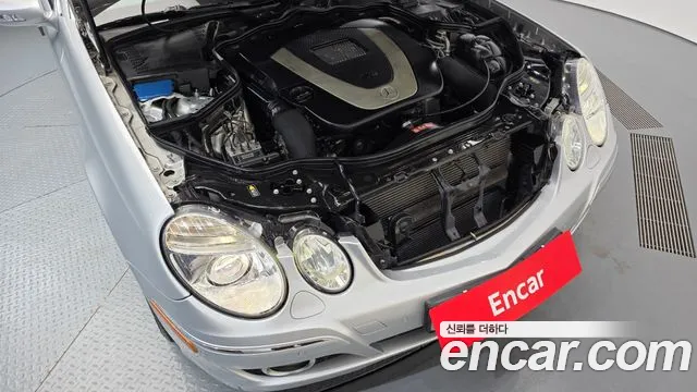Mercedes-Benz E-Класс 2009 thumb 6
