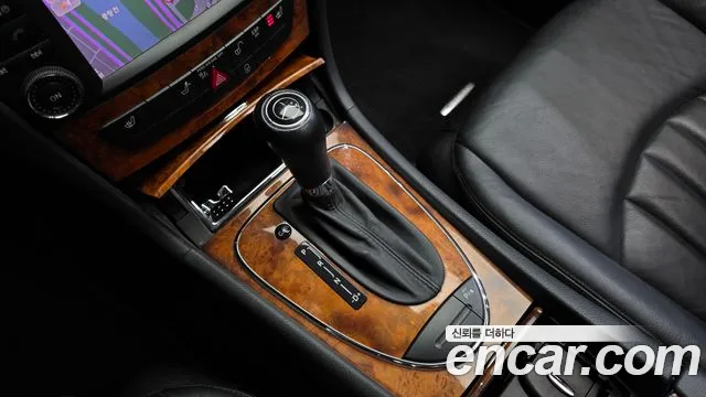 Mercedes-Benz E-Класс 2009 thumb 9