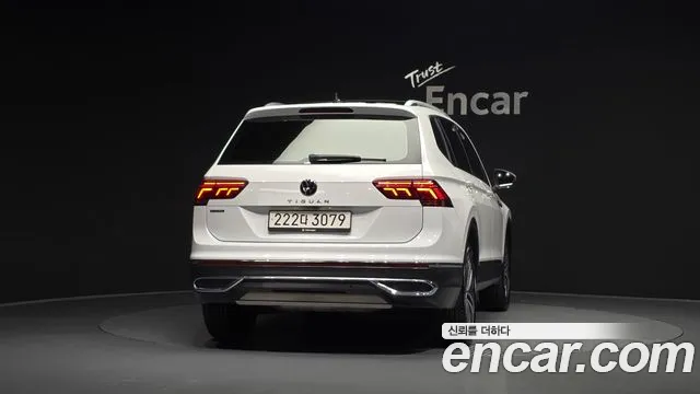 Volkswagen Tiguan 2023 thumb 3